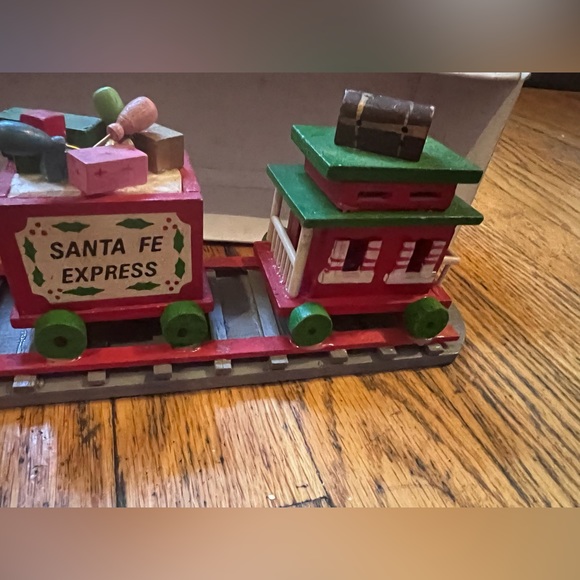 Vintage Cherishables Wooden Santa Train Set 1980’s - Picture 4 of 5
